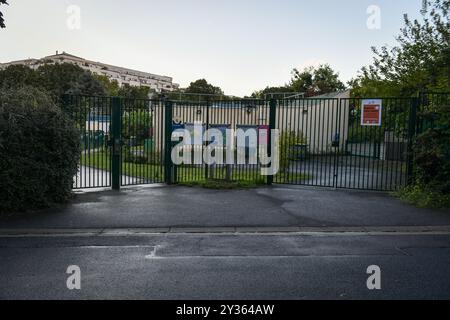 Paris, Frankreich. September 2024. Dieses Foto zeigt die Freres-Voisins Kindergärten in Paris am 12. September 2024. Foto: Firas Abdullah/ABACAPRESS. COM Credit: Abaca Press/Alamy Live News Stockfoto