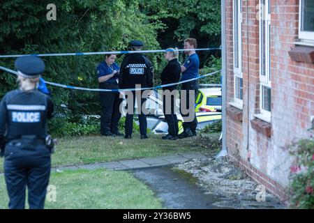 Brentwood Essex 12. September 2024 die Polizei von Essex untersucht einen "schweren Vorfall" in der Ingrave Road, Brentwood Essex. Es gibt lokale Spekulationen, dass es sich um einen mutmaßlichen Mord an Francis Reilly handeln könnte. Quelle: Ian Davidson/Alamy Live News Stockfoto