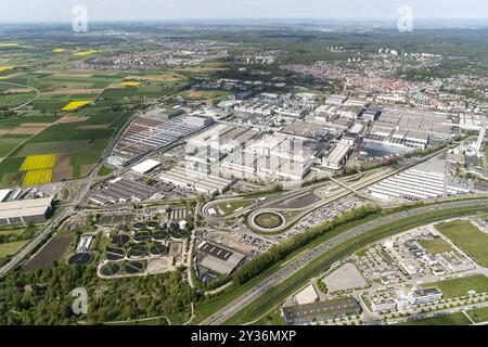 Werke der Mercedes Car Group in Sindelfingen bei Stuttgart. Hier läuft auch eine Teststrecke der Autohersteller, um neue Autos zu testen. ANP/ Hollandse Hoogte/ Aerovista Luchtfotografie niederlande aus - belgien aus Stockfoto