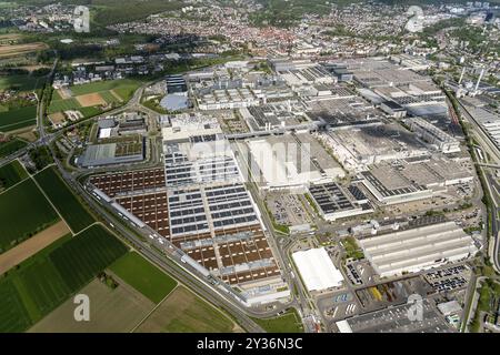 Werke der Mercedes Car Group in Sindelfingen bei Stuttgart. Hier läuft auch eine Teststrecke der Autohersteller, um neue Autos zu testen. ANP/ Hollandse Hoogte/ Aerovista Luchtfotografie niederlande aus - belgien aus Stockfoto