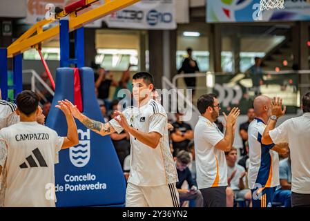 Pontevedra, Spanien. September 2024. Moment des Eingangs der Spieler von Real Madrid auf dem Platz. Quelle: Xan Gasalla / Alamy Live News Stockfoto