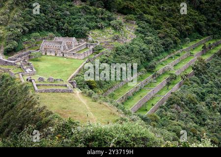 Choquequirao ist eine archäologische Stätte in den Anden Perus, nahe der heutigen Stadt Cachora. Wird oft als „Schwesterstadt“ bezeichnet Stockfoto