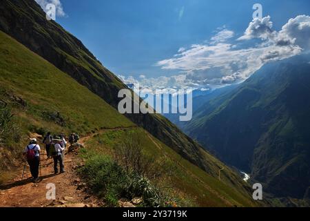 Choquequirao ist eine archäologische Stätte in den Anden Perus, nahe der heutigen Stadt Cachora. Wird oft als „Schwesterstadt“ bezeichnet Stockfoto