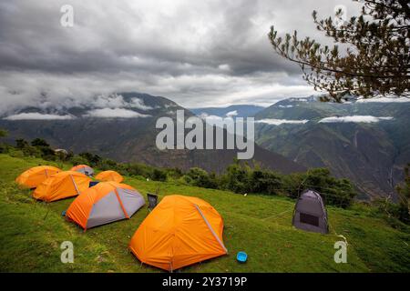 Choquequirao ist eine archäologische Stätte in den Anden Perus, nahe der heutigen Stadt Cachora. Wird oft als „Schwesterstadt“ bezeichnet Stockfoto