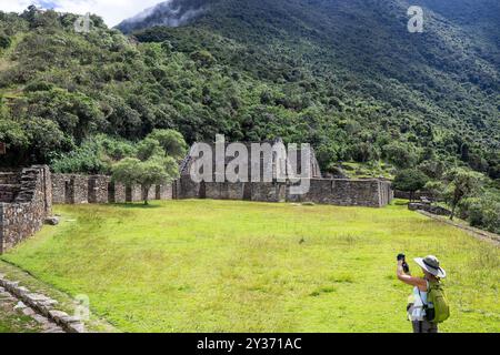 Choquequirao ist eine archäologische Stätte in den Anden Perus, nahe der heutigen Stadt Cachora. Wird oft als „Schwesterstadt“ bezeichnet Stockfoto