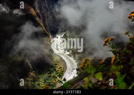 Choquequirao ist eine archäologische Stätte in den Anden Perus, nahe der heutigen Stadt Cachora. Wird oft als „Schwesterstadt“ bezeichnet Stockfoto