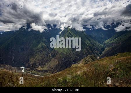 Choquequirao ist eine archäologische Stätte in den Anden Perus, nahe der heutigen Stadt Cachora. Wird oft als „Schwesterstadt“ bezeichnet Stockfoto