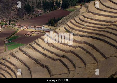 Die Ruinen von Pisac sind eine der bedeutendsten und gut erhaltenen archäologischen Stätten der Inka im Heiligen Tal Perus. Stockfoto