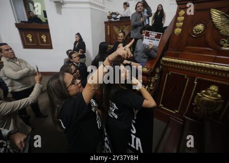 Mexiko-Stadt, Mexiko. September 2024. Sesión en el Congreso de la CDMX, donde se discute la implementación de la aprobación de la Reforma judicial en la Ciudad, donde después de una acalorada Discusión se aprobó. Ian Robles Credit: SIPA USA/Alamy Live News Stockfoto