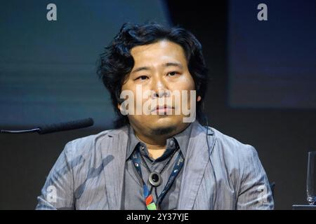 Sankt Petersburg, Russland. September 2024. Liang du, Generaldirektor, Airmita (China) bei der Session Global Local im Rahmen des X St. Petersburg International Forum of United Cultures, das in St. Petersburg stattfindet. Quelle: SOPA Images Limited/Alamy Live News Stockfoto