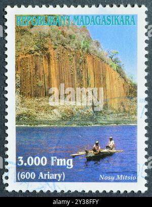 Von Madagaskar gedruckte Briefmarke, die Nosy Mitsio, Tourismus, um 2004 zeigt. Stockfoto