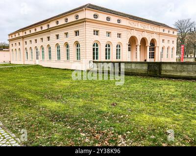 Besucherzentrum des Schlossparks Oranienburg Besucherzentrum im Schlosspark Oranienburg, ehemalige Residenz der deutschen Kaiser. Potsdam, Berlin, Deutschland. Berlin - Potsam Oranienburg Palaca Park Brandenburg Deutschland Copyright: XGuidoxKoppesxPhotox Stockfoto