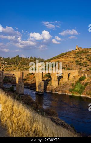 Alcantara-Brücke (Puente de Alcantara) Römische Brücke, Alcantara, Extremadura, Spanien Stockfoto