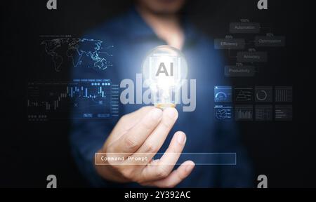 KI-Technologiekonzept. Der Mann hält eine beleuchtete Glühlampe mit intelligentem Ai-Chip im Inneren und Eingabeaufforderung. Künstliche Intelligenz Technologie für Idee, Kreativit Stockfoto