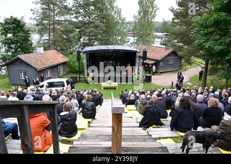 Torsby, Schweden. September 2024. Die Beerdigung des Fußballtrainers Sven-Göran Eriksson wird am 13. September 2024 im Homestead Museum in Torsby, Schweden, fortgesetzt. Foto: Tommy Pedersen/TT/Code 10650 Credit: TT News Agency/Alamy Live News Stockfoto