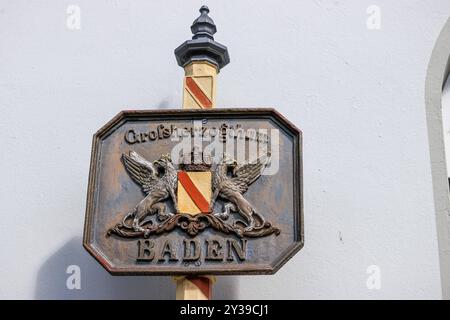 Großherzogtum Baden, Symbolbild, Wappen, Historisches Schild, Baden, Baden-Württemberg, Deutsches Kaiserreich, Geschichte, Hoheitszeichen, Denkmal, Kultur, Erbe, Historisches Symbol, Adelswappen, Monarchie, deutsches Erbe, historische Sehenswürdigkeiten, historische Region, Heraldik, Wappenzeichen, Tradition *** Großherzogtum Baden, Symbolbild, Wappen, historisches Schild, Baden, Baden-Württemberg, Deutsches Reich, Geschichte, Emblem, Denkmal, Kultur, Erbe, historisches Symbol, Adelswappen, Monarchie, deutsches Erbe, historisches Wahrzeichen, historische Region, Heraldik, Emblem, Stockfoto