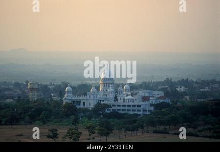 Das Lalitha Maham Palace Hotel in der Stadt Mysore in der Provinz Karnataka in Indien. Indien, Mysore, März 1998 Stockfoto