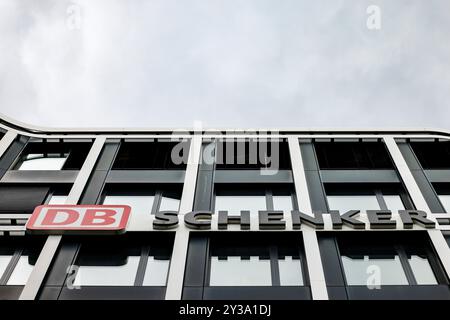 Essen, Deutschland. September 2024. Blick auf das DB Schenker-Hauptquartier in Essen. Die Deutsche Bahn verkauft die Logistiksparte Schenker an Dänemark. Quelle: Christoph Reichwein/dpa/Alamy Live News Stockfoto