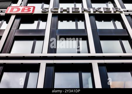 Essen, Deutschland. September 2024. Blick auf das DB Schenker-Hauptquartier in Essen. Die Deutsche Bahn verkauft ihre Logistiksparte Schenker an Dänemark. Quelle: Christoph Reichwein/dpa/Alamy Live News Stockfoto