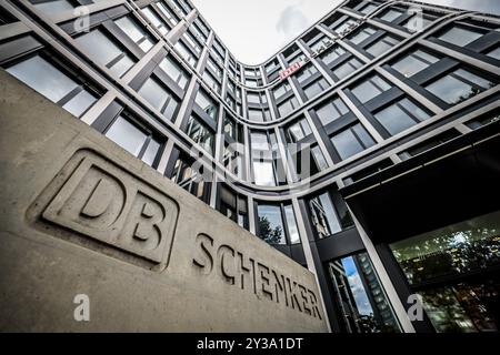 Essen, Deutschland. September 2024. Blick auf das DB Schenker-Hauptquartier in Essen. Die Deutsche Bahn verkauft die Logistiksparte Schenker an Dänemark. Quelle: Christoph Reichwein/dpa/Alamy Live News Stockfoto