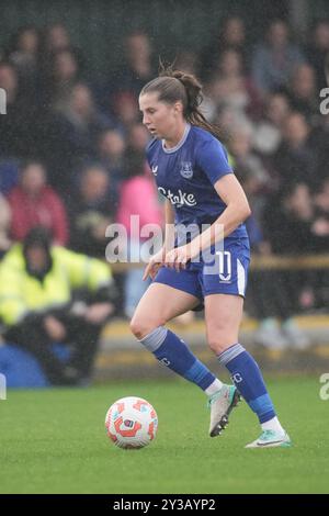 Everton FC gegen Aston Villa FC ist für die Vorsaison geeignet. WALTON HALL PARK STADIUM, ENGLAND - 8. September 2024 Action aus der Vorsaison Freundschaft zwischen Everton FC und Aston Villa FC im Walton Hall Park Stadium am 4. September 2024 in Liverpool England. (Foto Alan Edwards) Stockfoto