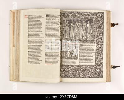 The Kelmscott Chaucer – die Werke von Geoffrey Chaucer, jetzt neu eingeprägt, 1896. Die präraffaelistischen Künstler Edward Burne-Jones und William Morris teilten eine Liebe zu mittelalterlichen Büchern und Gedichten. Sie arbeiteten an The Kelmscott Chaucer zusammen, einem Band, der die Schriften des englischen Dichters Geoffrey Chaucer (1343–1400) enthält und von vielen als das schönste Buch angesehen wird, das jemals gedruckt wurde. Illustrator: Sir Edward Burne-Jones; Assistent: Douglas Cockerell; Herausgeber: Kelmscott Press; Designer: William Morris; Buchbinder: TJ Cobden-Sanderson; Assistent: R Catterson-Smith; Fotograf: Sir Emery Walker Stockfoto