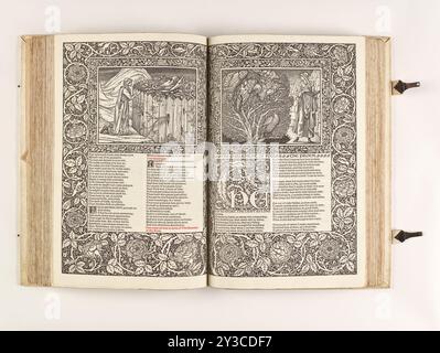 The Kelmscott Chaucer – die Werke von Geoffrey Chaucer, jetzt neu eingeprägt, 1896. Die präraffaelistischen Künstler Edward Burne-Jones und William Morris teilten eine Liebe zu mittelalterlichen Büchern und Gedichten. Sie arbeiteten an The Kelmscott Chaucer zusammen, einem Band, der die Schriften des englischen Dichters Geoffrey Chaucer (1343–1400) enthält und von vielen als das schönste Buch angesehen wird, das jemals gedruckt wurde. Illustrator: Sir Edward Burne-Jones; Assistent: Douglas Cockerell; Herausgeber: Kelmscott Press; Designer: William Morris; Buchbinder: TJ Cobden-Sanderson; Assistent: R Catterson-Smith; Fotograf: Sir Emery Walker Stockfoto