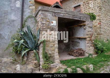 Vor allem vecchio villaggio di Valle avellana Stockfoto