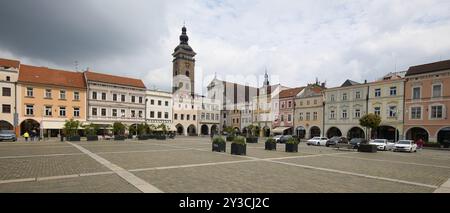 Tschechische Republik, České Budějovice - 8. Mai 2024: Der Platz Přemysla Otakara II. Ist einer der größten Plätze des Landes. Stockfoto