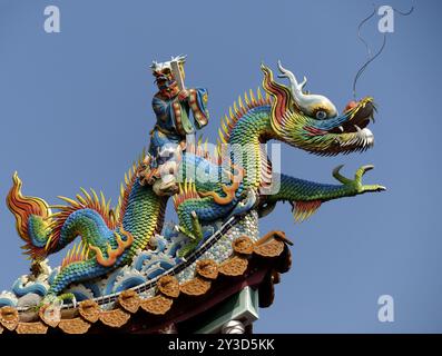 Drache am Kaitai Matzu Tempel, Anping, Tainan, Taiwan, Asien Stockfoto