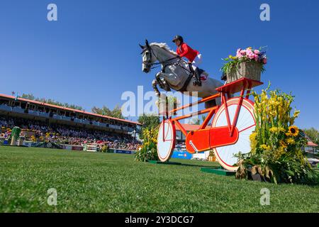 Calgary, Kanada - 7. September 2024. Geraldine Straumann aus der Schweiz, fährt Long John Silver 3, tritt im BMO Nations Cup während der CSIO Fruce an Stockfoto
