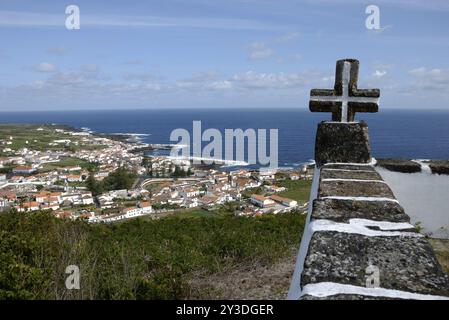 Blick auf Santa Cruz vom Monte da Ajuda, Graciosa Stockfoto