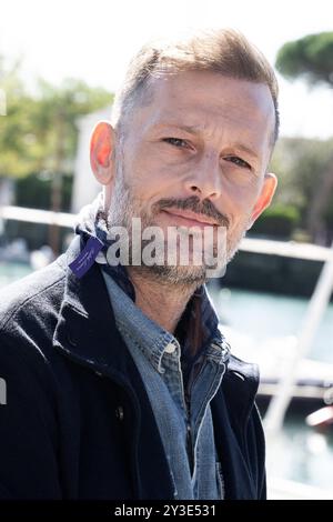 La Rochelle, Frankreich. September 2024. Nicolas Duvauchelle posiert während des 26. La Rochelle Fiction Festivalls am 14. September 2024 in La Rochelle, Frankreich. Foto: David NIVIERE/ABACAPRESS. COM Credit: Abaca Press/Alamy Live News Stockfoto