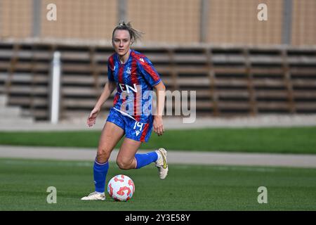 LONDON, ENGLAND – 12. SEPTEMBER: Josie Green von Crystal Palace FC Women während des Freundschaftsspiels zwischen Crystal Palace und ADO den Stockfoto