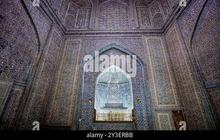 Usbekistan, Chiwa - 10. Mai 2019: Blick auf das Pahlavan Mahmud Museum Stockfoto