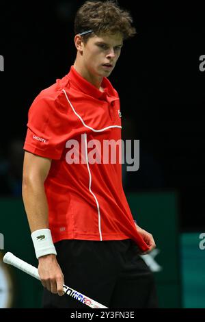 Alexander Blockx (BEL) im Einsatz beim Davis Cup Finals Group Stage Stage Bologna 2024 in der Unipol Arena am 13. September 2024 in Bologna, Italien. Stockfoto