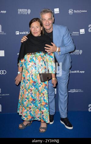 Heinrich Schafmeister mit Ehefrau Jutta Schafmeister bei der Verleihung des Deutschen Schauspielpreises 2024 im Club Theater Berlin. Berlin, 13.09.2024 *** Heinrich Schafmeister mit seiner Frau Jutta Schafmeister bei der Verleihung des Deutschen Schauspielpreises 2024 im Club Theater Berlin Berlin, 13 09 2024 Foto:XF.xKernx/xFuturexImagex Schauspielpreis 4513 Stockfoto