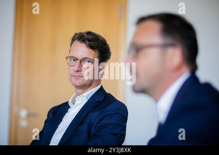 Interview mit Hendrik Wuest, CDU, Ministerpräsident von Nordrhein-Westfalen, und Jan Redmann, Landesvorsitzender der CDU Brandenburg. Berlin, 28. August 2024. Stockfoto