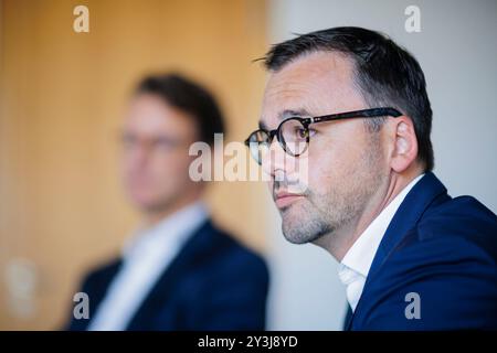 Interview mit Hendrik Wuest, CDU, Ministerpräsident von Nordrhein-Westfalen, und Jan Redmann, Landesvorsitzender der CDU Brandenburg. Berlin, 28. August 2024. Stockfoto