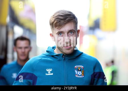 Josh Eccles aus Coventry City vor dem Sky Bet Championship-Spiel in der Vicarage Road, Watford. Bilddatum: Samstag, 14. September 2024. Stockfoto