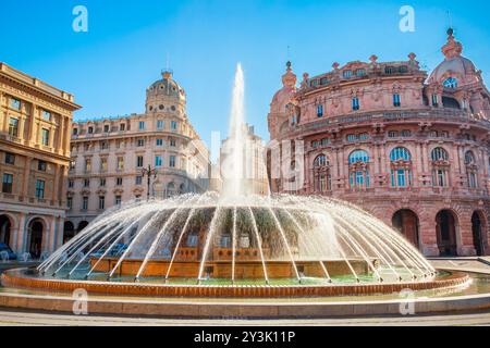 Brunnen an der Piazza De Ferrari oder Ferrari-Platz, der Hauptplatz der Stadt Genua in Ligurien Region in Italien Stockfoto