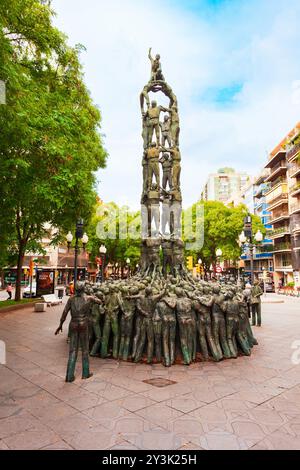 Tarragona, Spanien - 15. Oktober 2021: Das Denkmal für die Casteller ist ein Denkmal, das den Castellern, dem Werk des katalanischen Bildhauers Frankreich, gewidmet ist Stockfoto