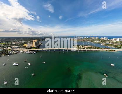 Ein Blick aus der Vogelperspektive auf Riviera Beach in Florida, USA Stockfoto