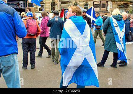 Glasgow, Schottland, Großbritannien. September 2024. Die Unabhängigkeitsgruppe Hope over Fear hielt eine Kundgebung ab, um die Unabhängigkeitswahl 2014 zu würdigen. Credit Gerard Ferry /Alamy Live News Stockfoto