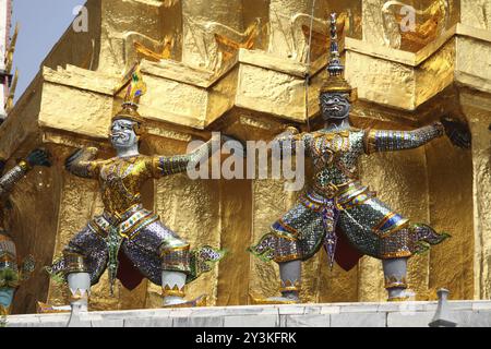 Das Wat Phra Kaew in der Nähe des königlichen Palastes, Bangkok, Thailand, Asien Stockfoto