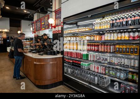 Utopia Bagels eröffnete 2024 einen Standort in Manhattan an der E. 34th St. in Murray Hill, New York City, USA Stockfoto