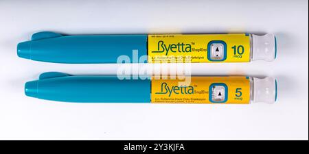 Istanbul, Türkei 27. April 2024; Byetta 10 mg Insulingruppe stammt aus einem Medikament für Diabetiker. Diabetesmedikamente. Byetta 10 mg Box. Diabeteskrankheiten Stockfoto