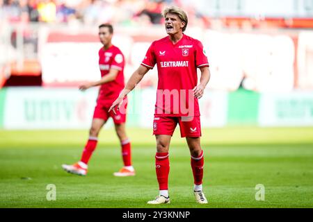 Enschede, Niederlande. September 2024. ENSCHEDE, NIEDERLANDE - 14. SEPTEMBER: SEM Steijn vom FC Twente ruft während des niederländischen Eredivisie-Spiels zwischen FC Twente und PEC Zwolle in de Grolsch Veste am 14. September 2024 in Enschede, Niederlande. (Foto von Rene Nijhuis/Orange Pictures) Credit: Orange Pics BV/Alamy Live News Stockfoto