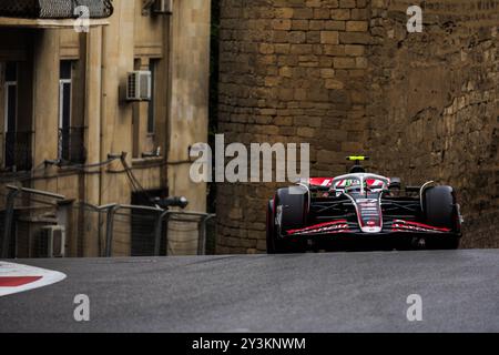 Baku City Circuit, Baku, Aserbaidschan. 14.September 2024; Nico Hulkenberg (Deutschland) und MoneyGram Haas F1 Team während des Formel-1-Grand Prix von Aserbaidschan Stockfoto