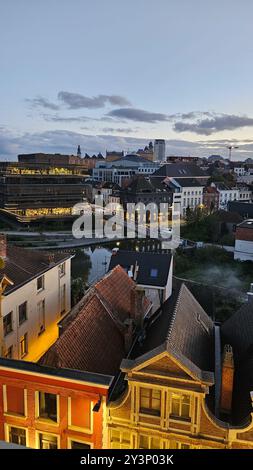 Dachblick über Gent und de Krook Bibliothek Stockfoto